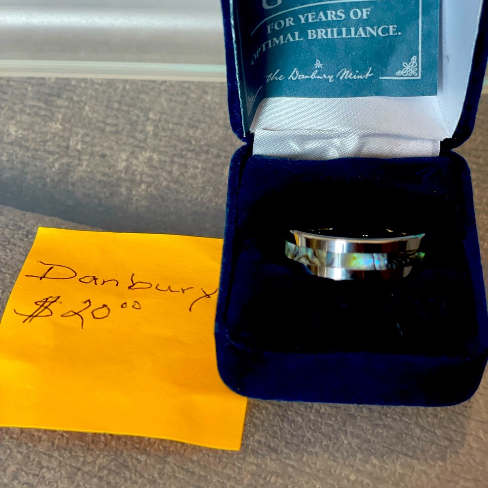 Size 12 never worn men’s rings